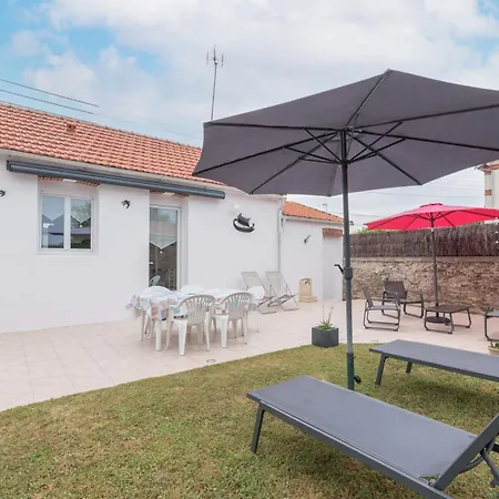 La Birochere Maison Lumineuse Avec Jardin Holiday home *